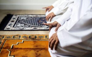 Tashahhud – Meaning, Arabic Text & Hadith